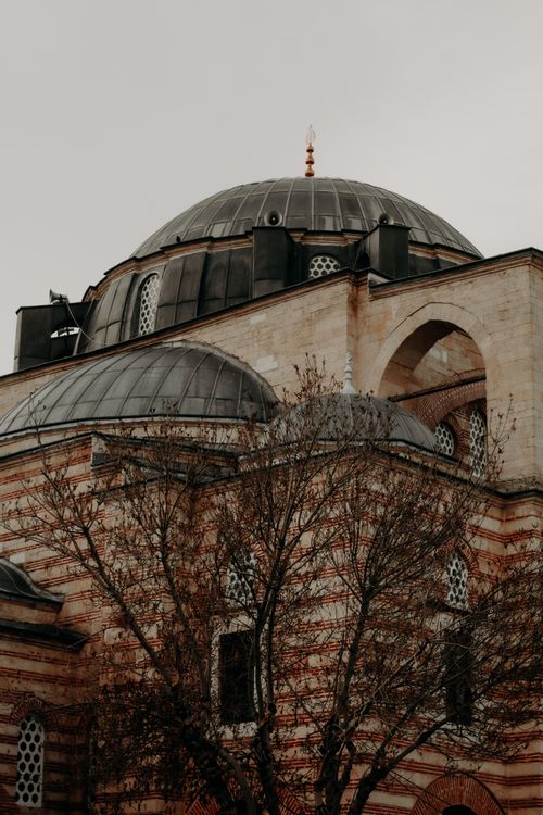 Free A close-up view of a historic mosque dome in Konya, Türkiye, showcasing architecture. Stock Photo