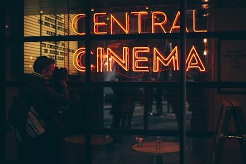 Papan Tanda Led Bioskop Orange Central