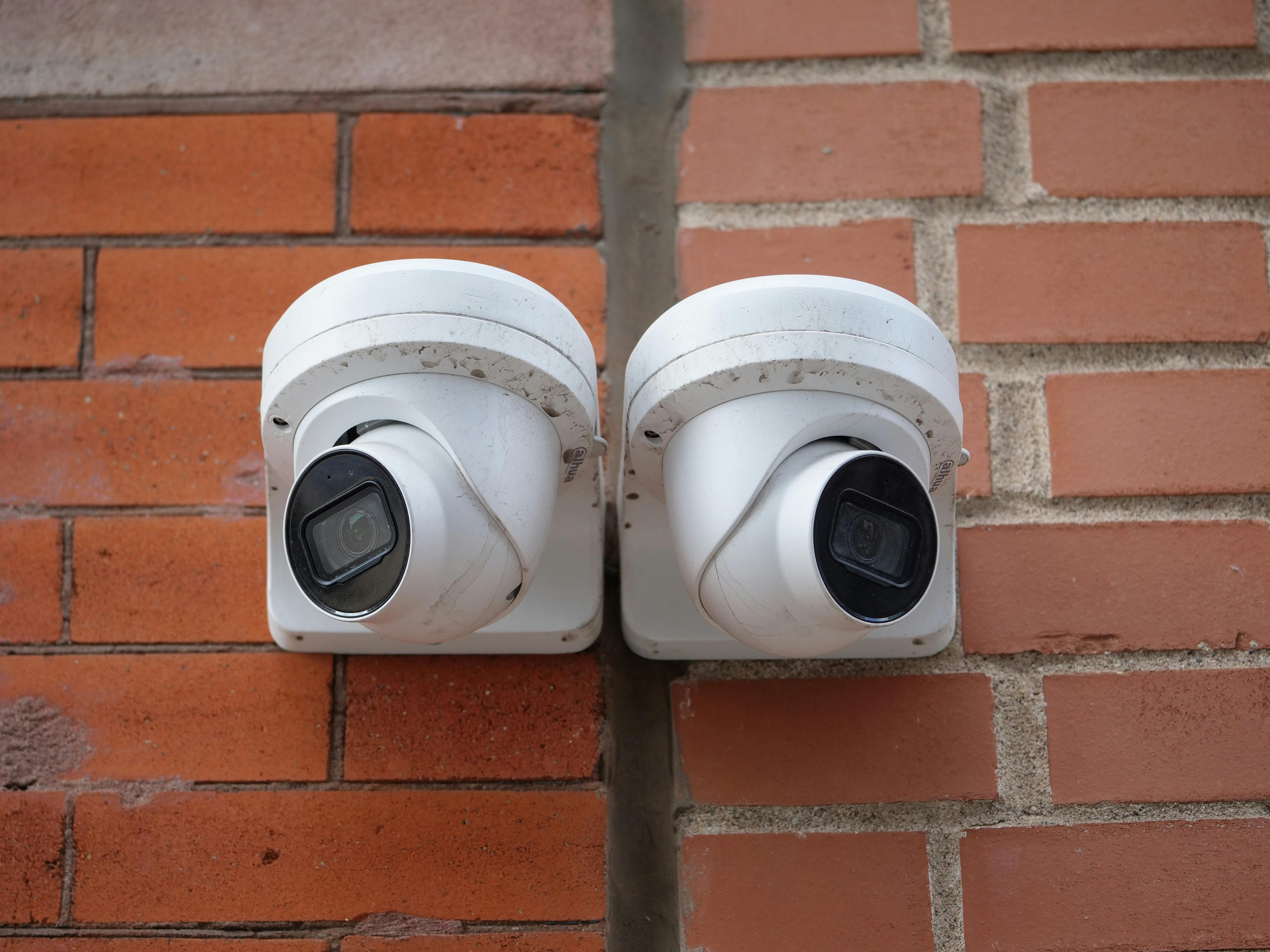 Document what you see without escalating