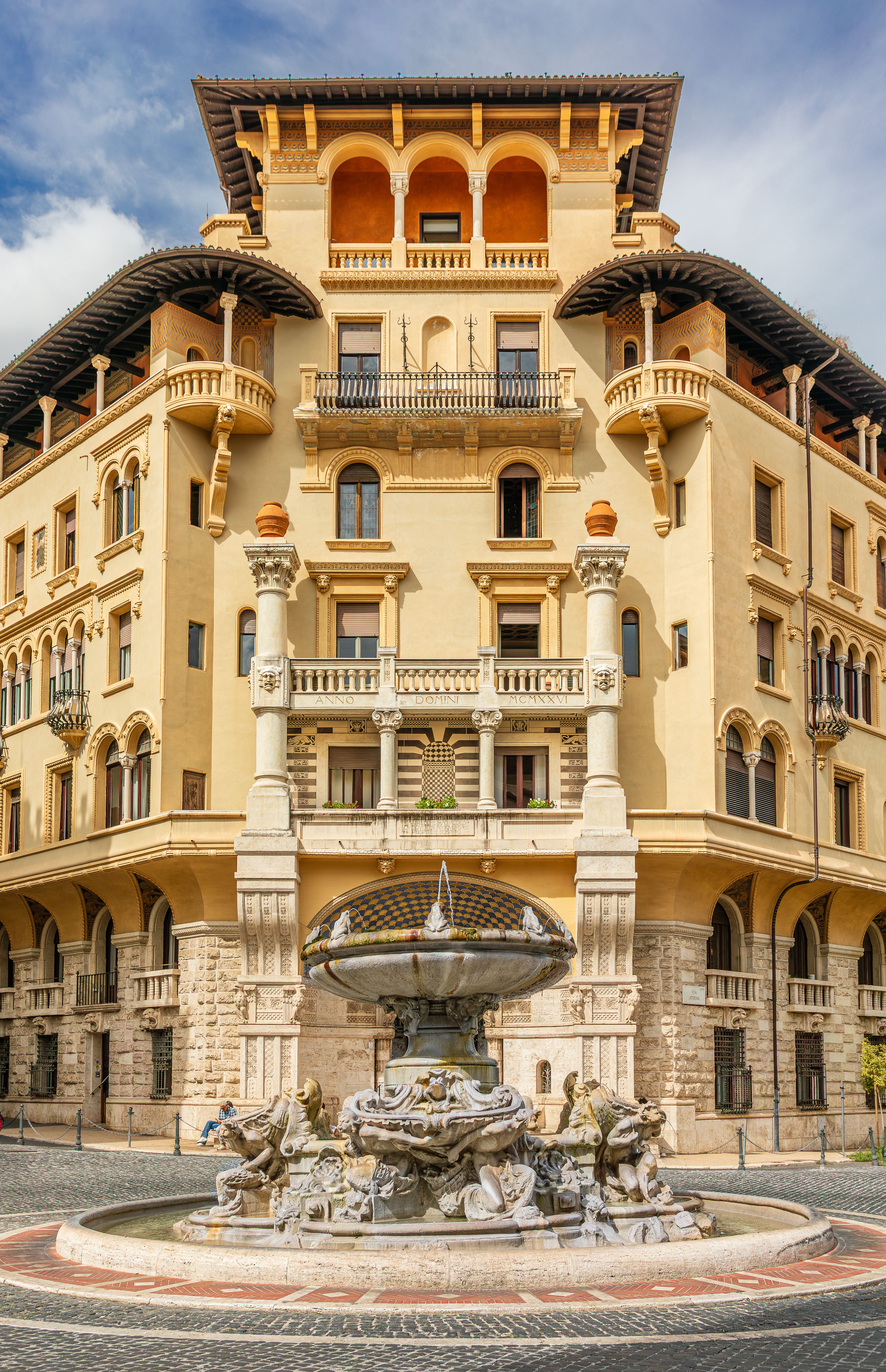 Historic Building with Ornate Fountain in Rome · Free Stock Photo