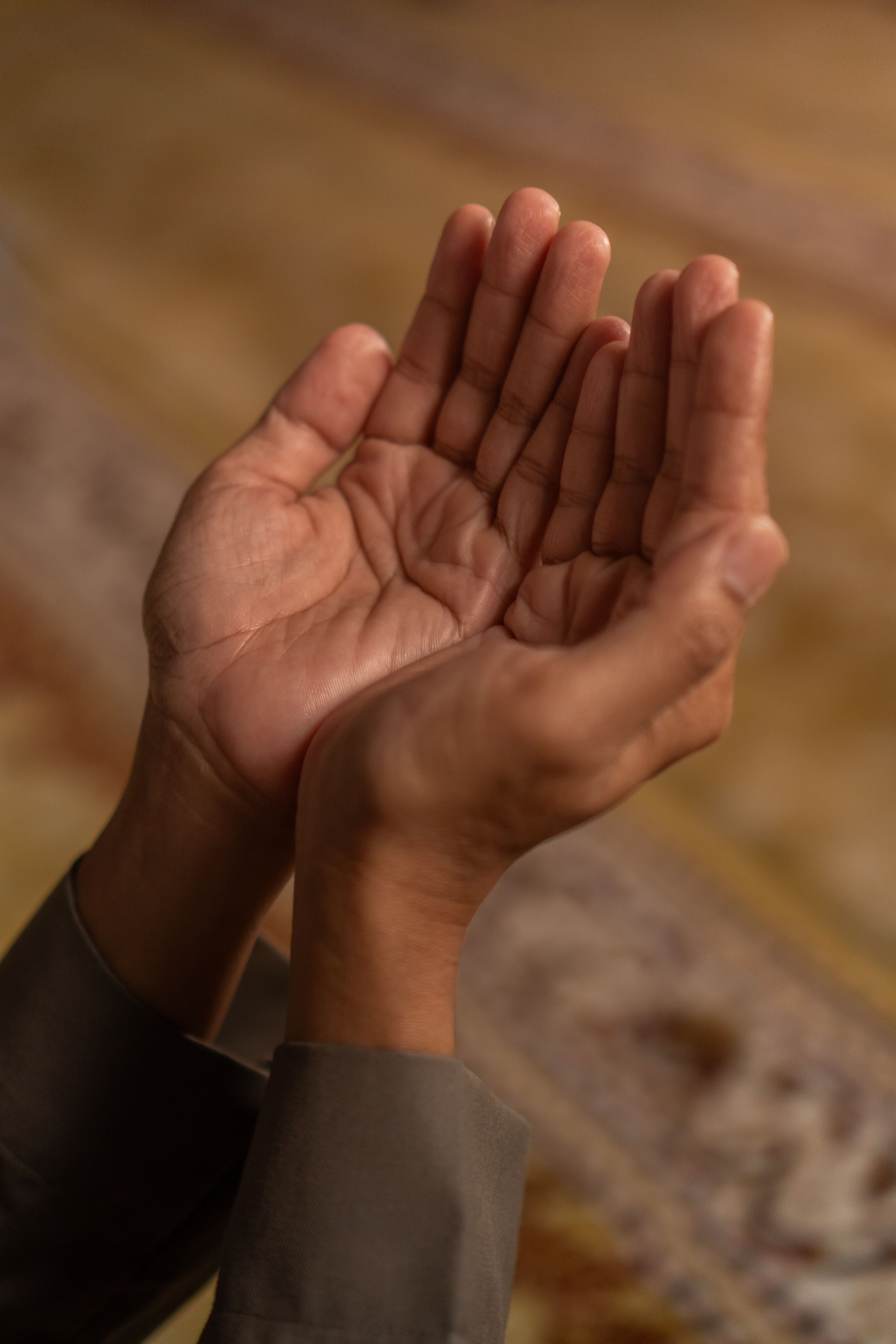 Keutamaan Istighfar dan Memperbanyak Permohonan Ampun