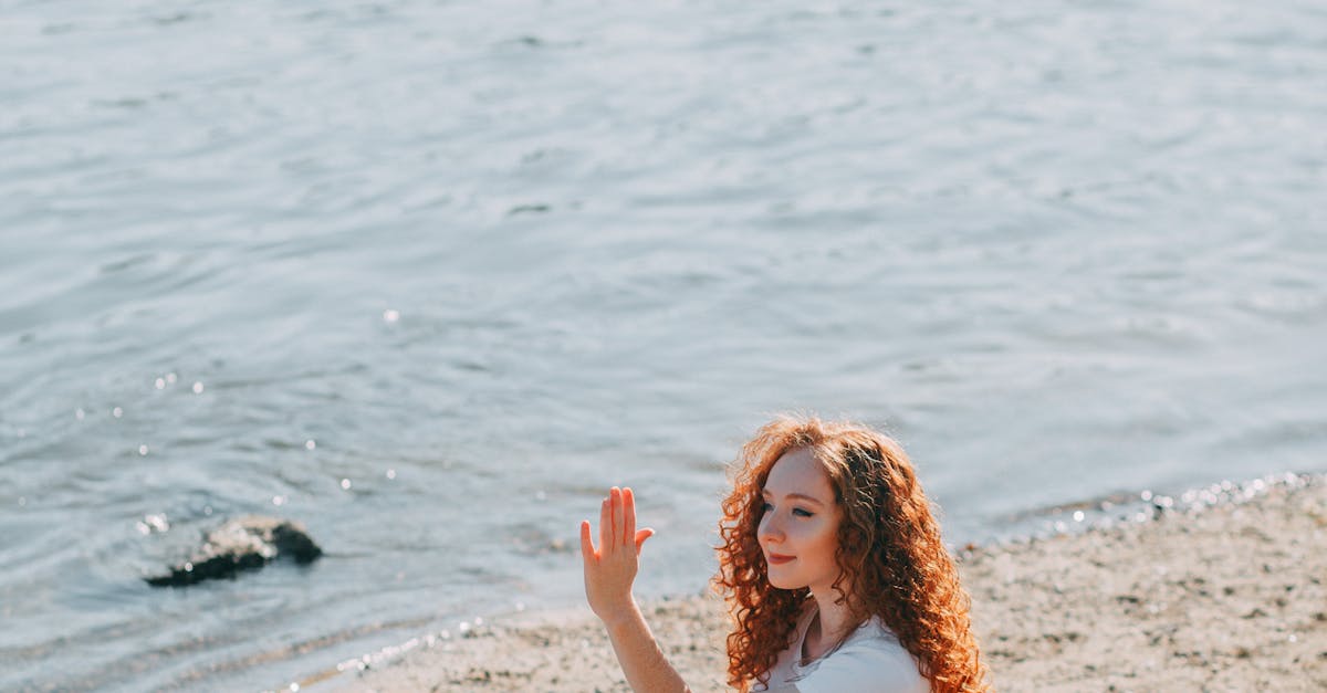 How much do yoga instructors make per year