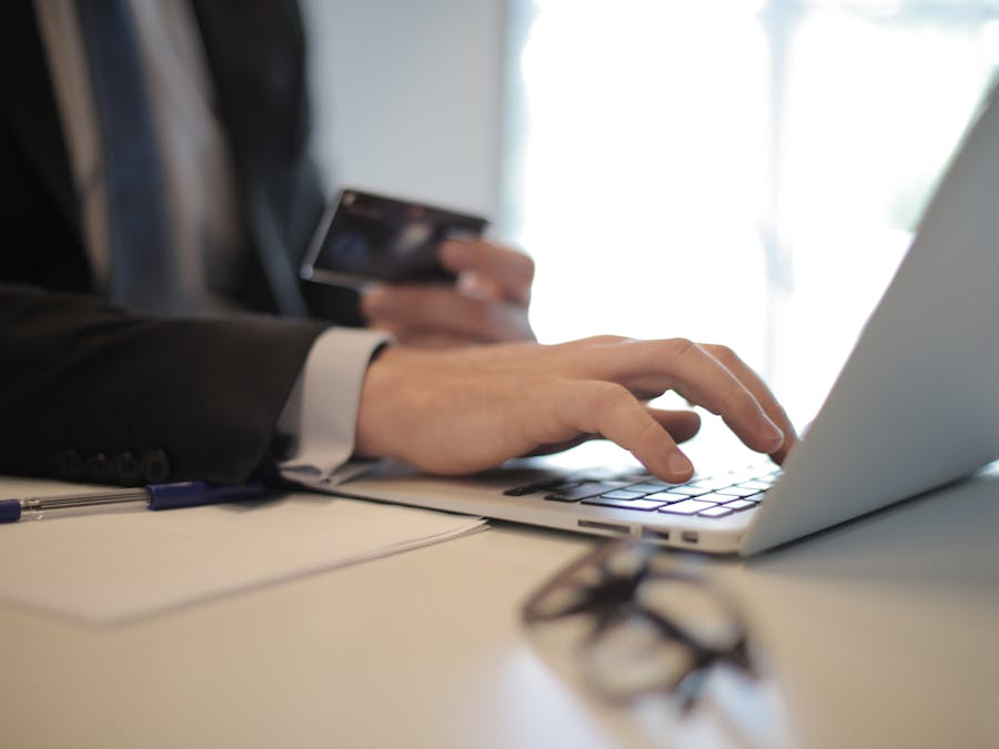 What type of people become recruiters?