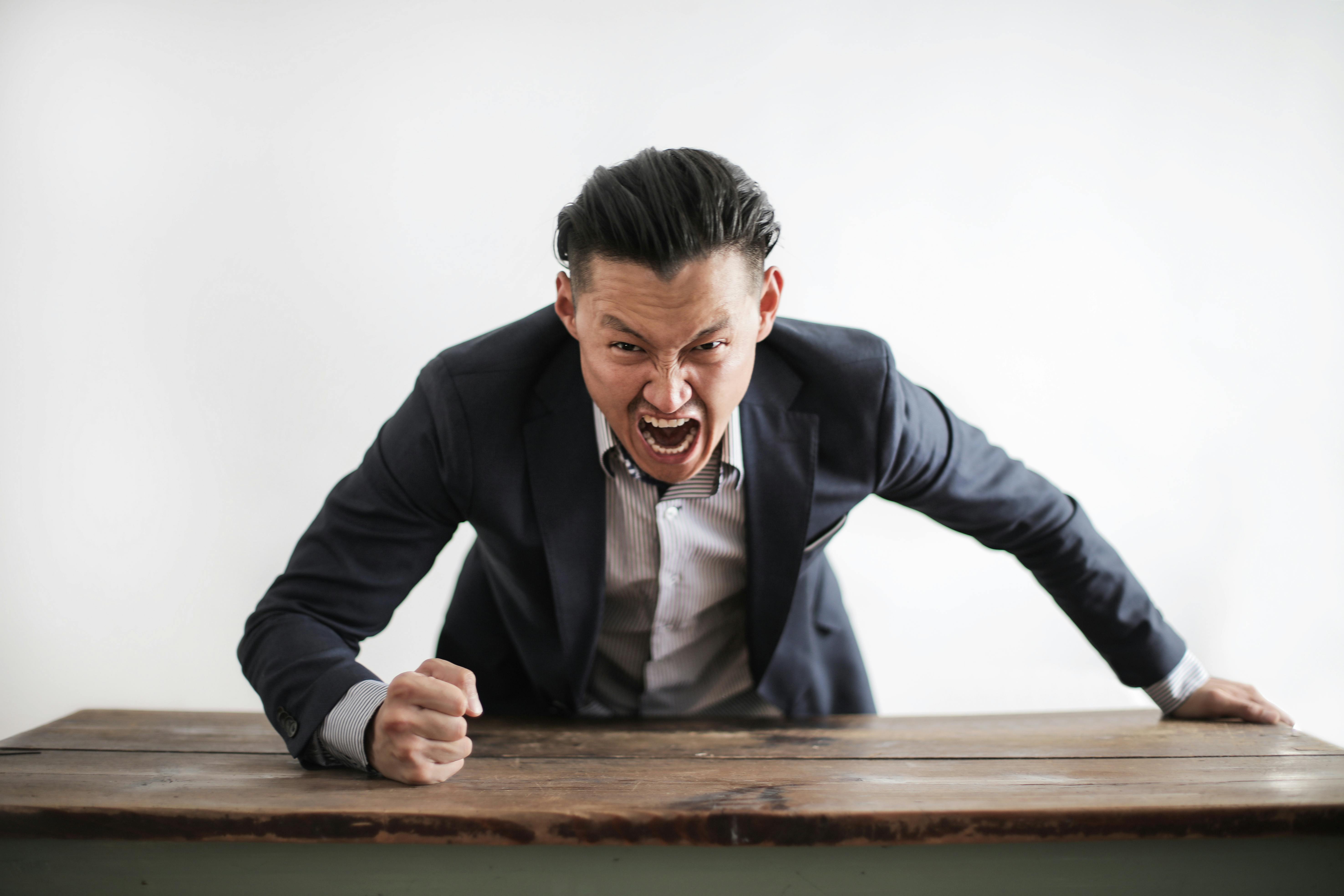 An annoyed man yelling. | Photo: Pexels