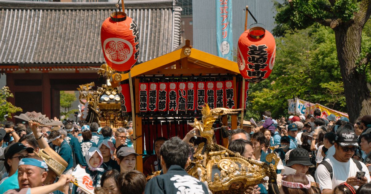 Fiestas populares que unen rituales antiguos con desafíos modernos Fiestas populares que unen rituales antiguos con desafíos modernos