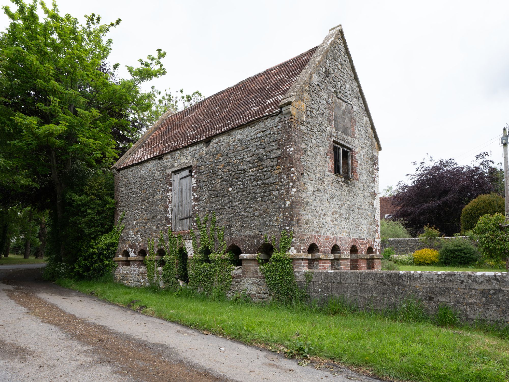 Man and Van in Spaldwick, East of England — man and van team loading a removal van