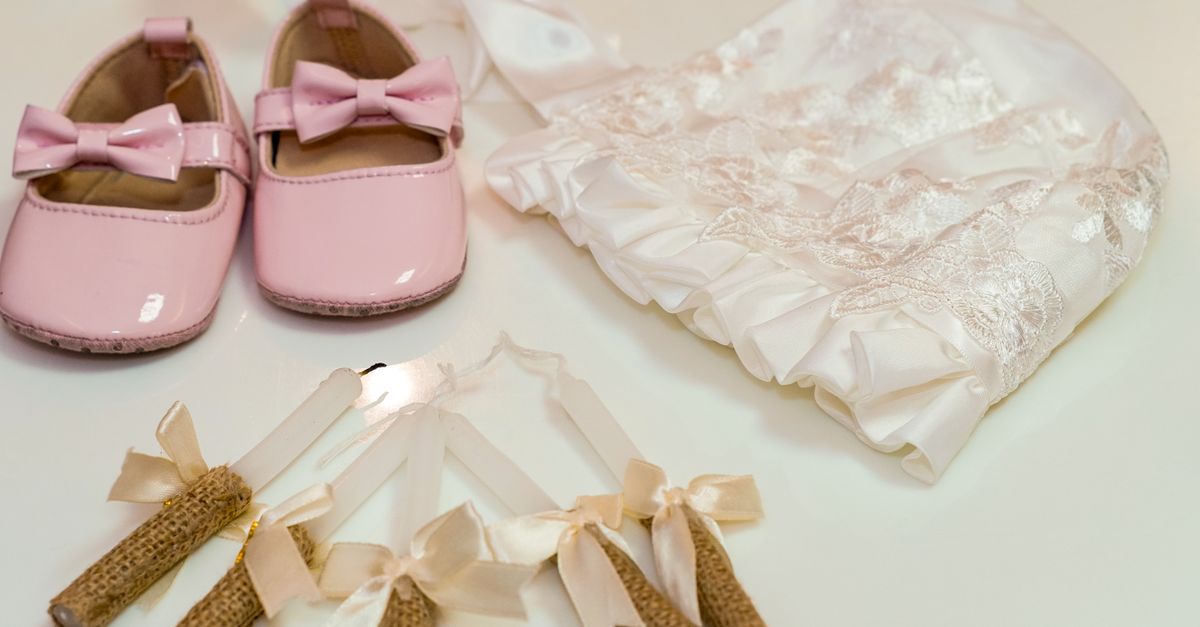 Les Accessoires Indispensables pour Chaque Tenue de Bébé