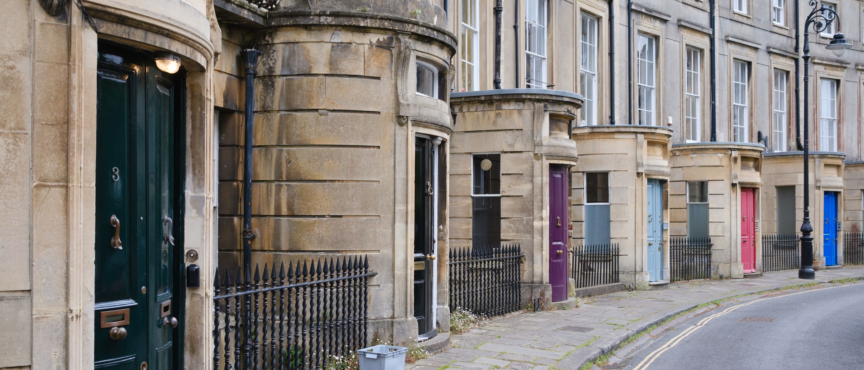 Painters and Decorators in Riddlesdown — dust sheets down and the room fully protected
