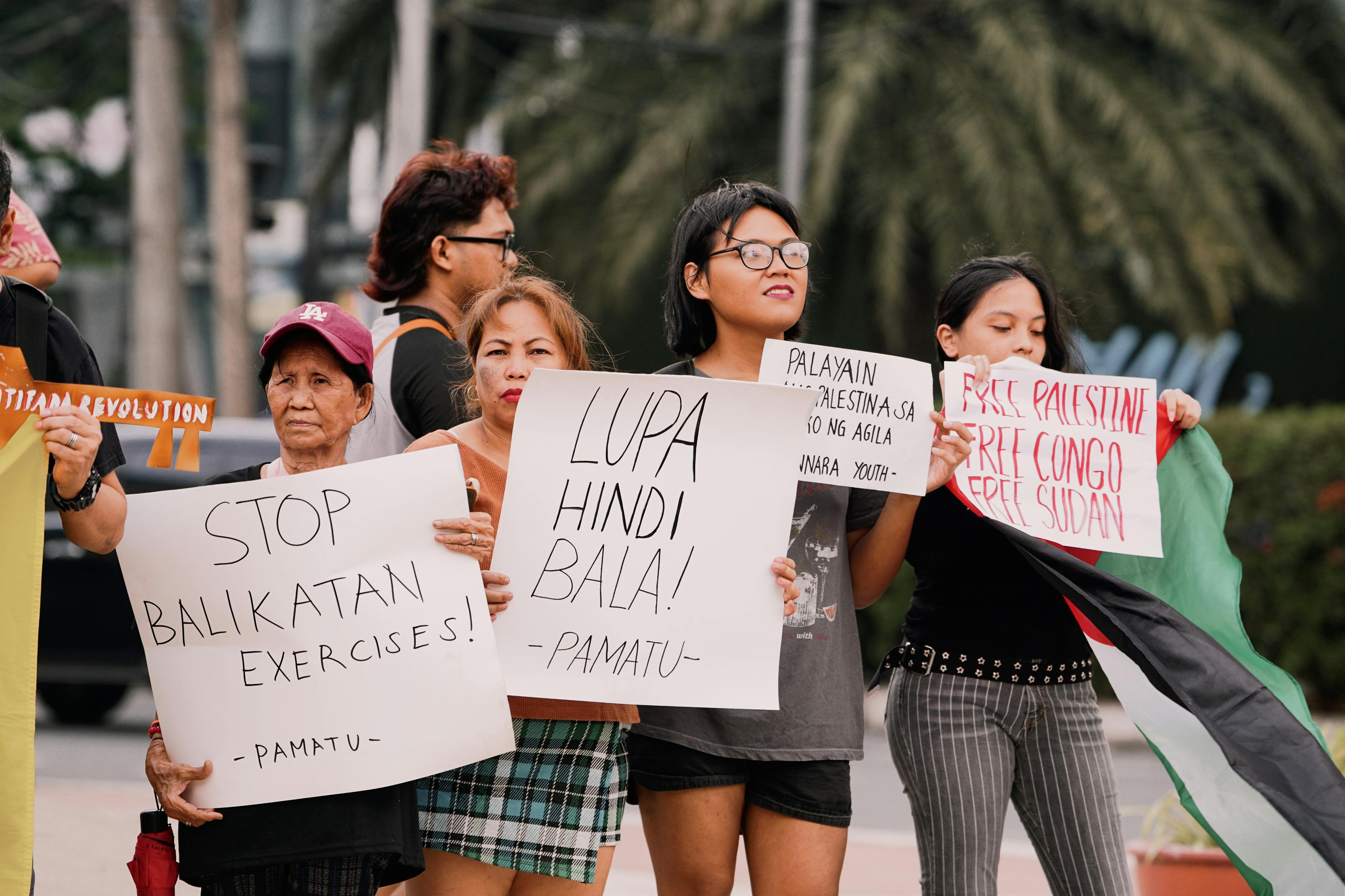 no politics in general — Photo by Mico Medel on Pexels