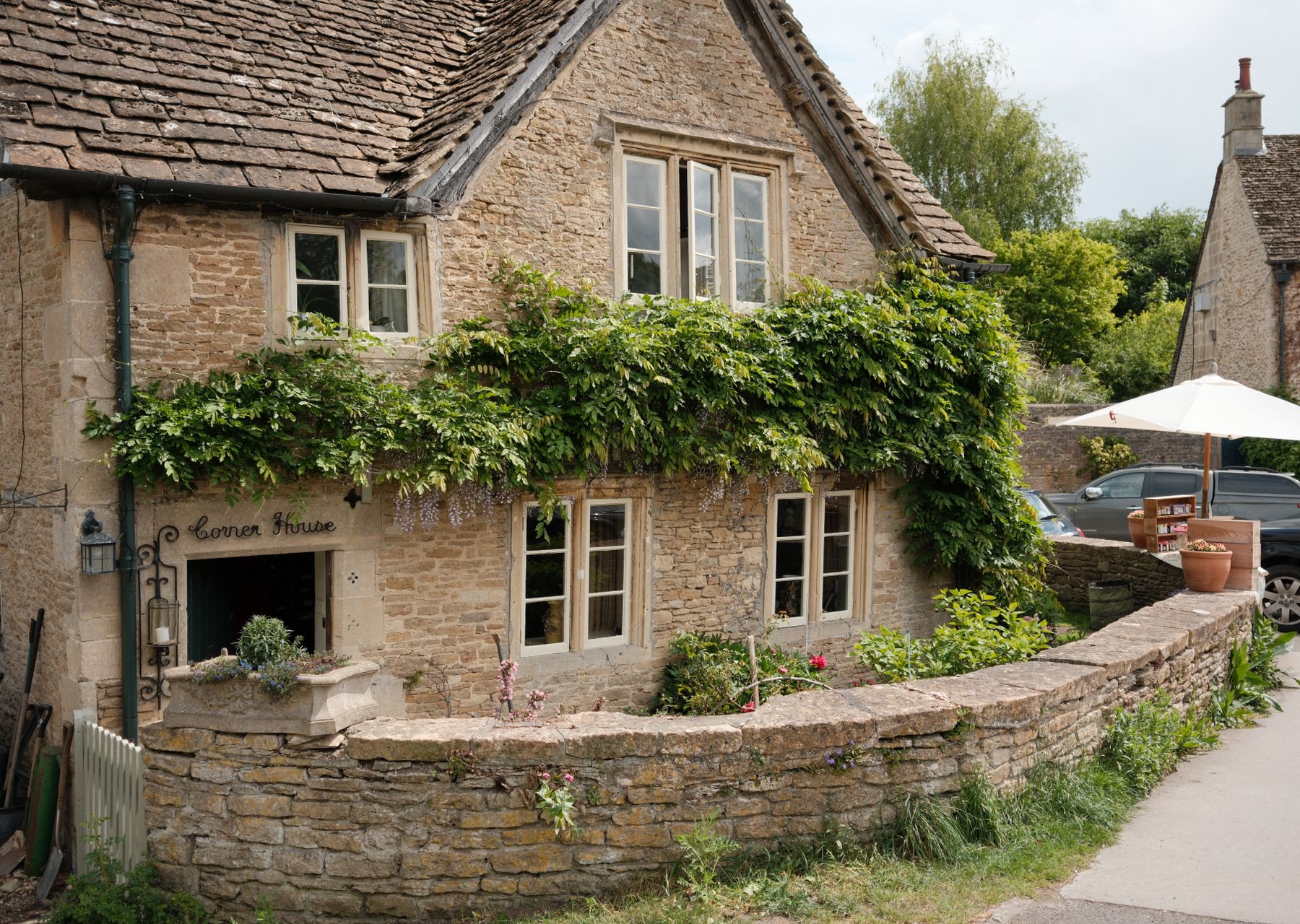 Professional removals crew at work — house removals Danderhall