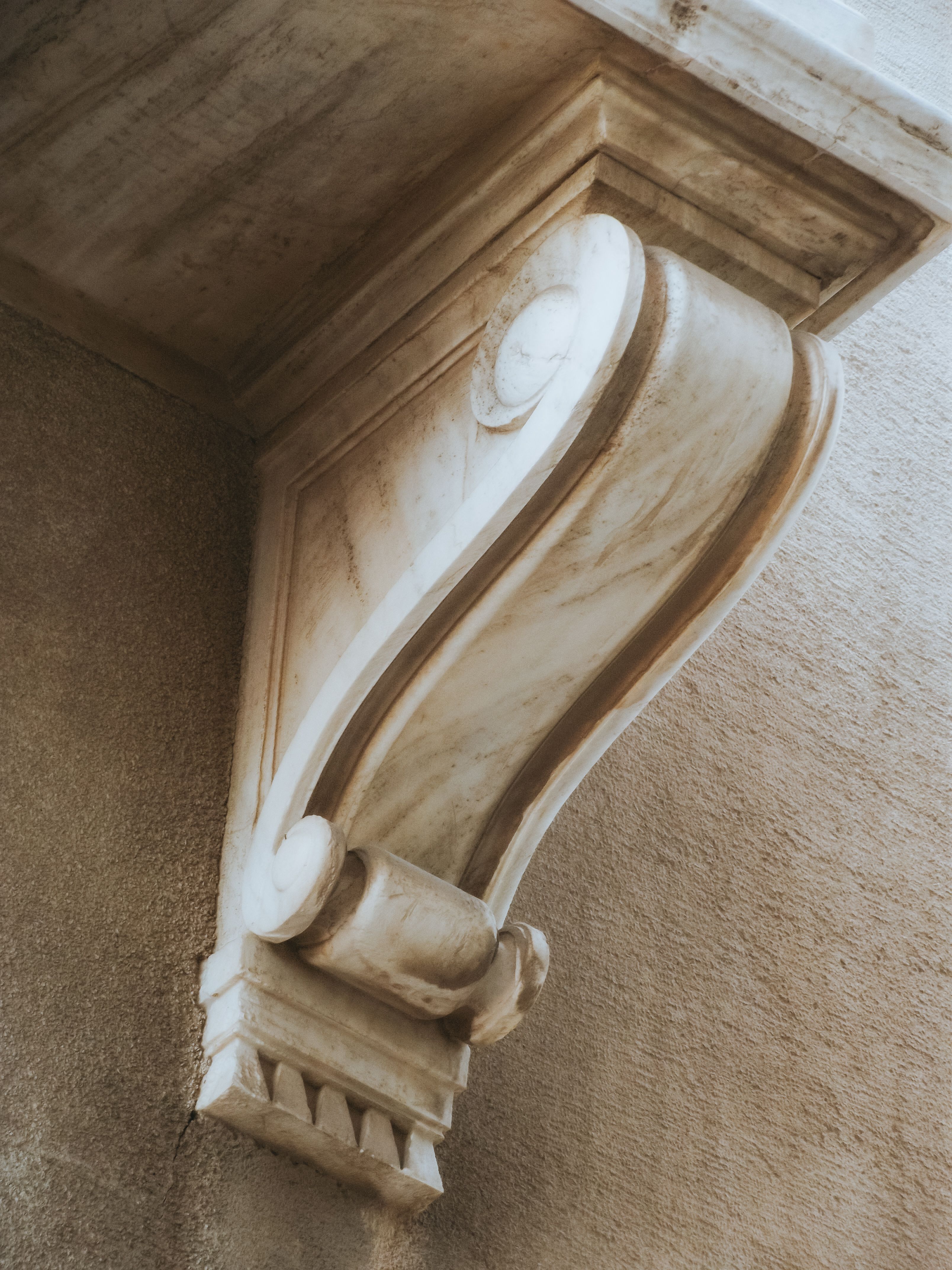 Elegant Architectural Corbel in Stone · Free Stock Photo