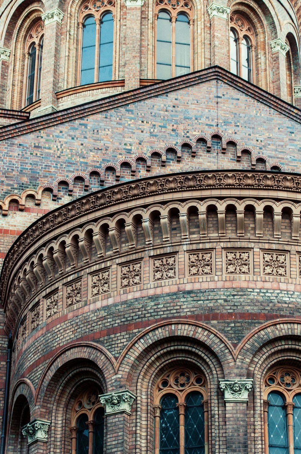 Ornate Brickwork of Historic Building Facade · Free Stock Photo