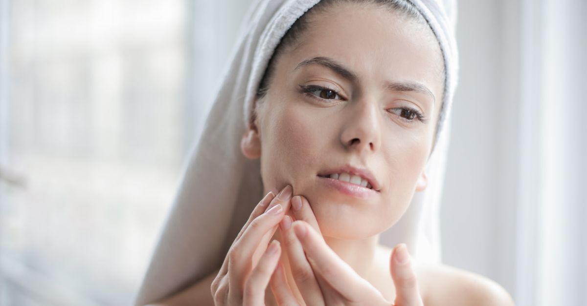 Rougeur visage : 10 solutions efficaces