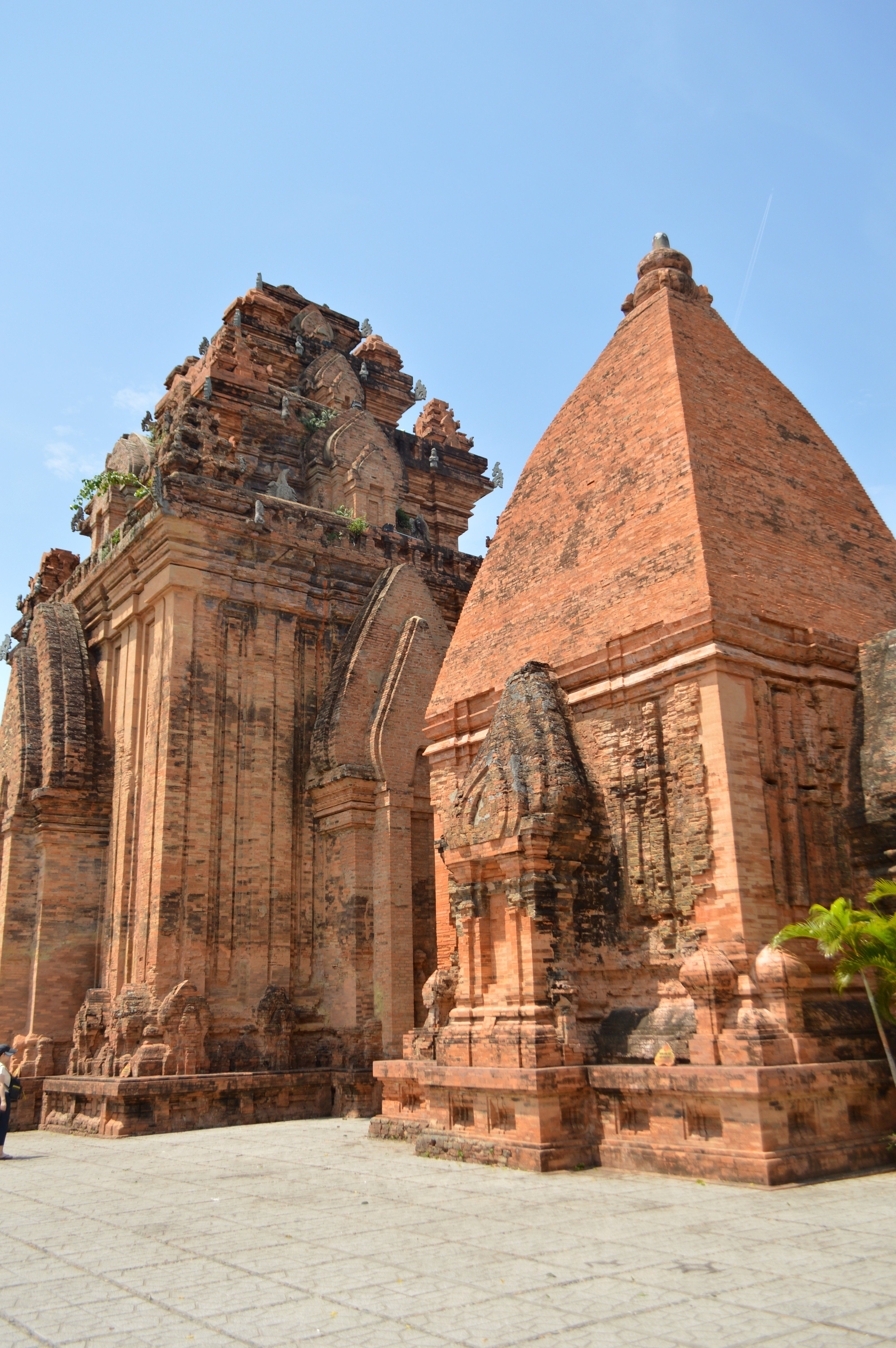 Duong Long Towers