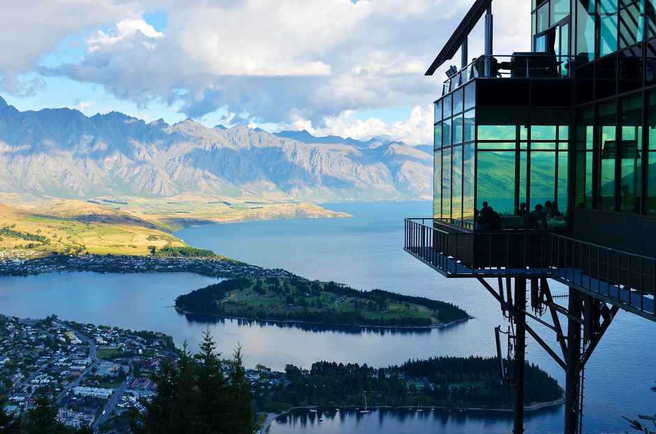 4. Lake Wakatipu: Queenstown's Jewel 4. Lake Wakatipu: Queenstown's Jewel