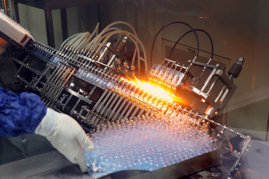 Automated pharmaceutical ampoule filling production line
