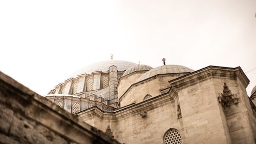 Free Close-up view of Suleymaniye Mosque's domes showcasing classic Ottoman architecture. Stock Photo