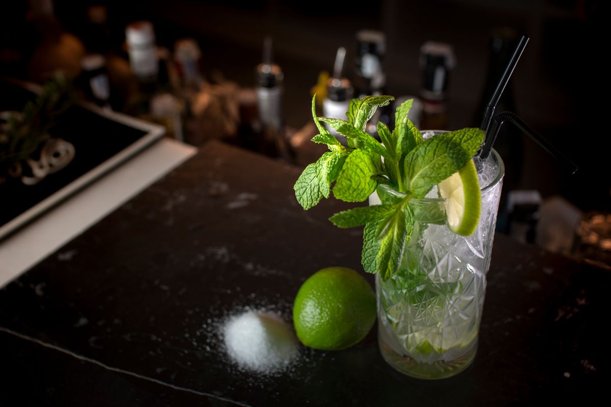 Histoire du Mojito : origines cubaines - Le Mojito dans la culture cubaine et internationale
