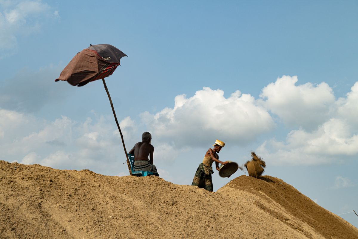 single item delivery in Arne — Loaded properly: blankets, straps and a plan in Arne