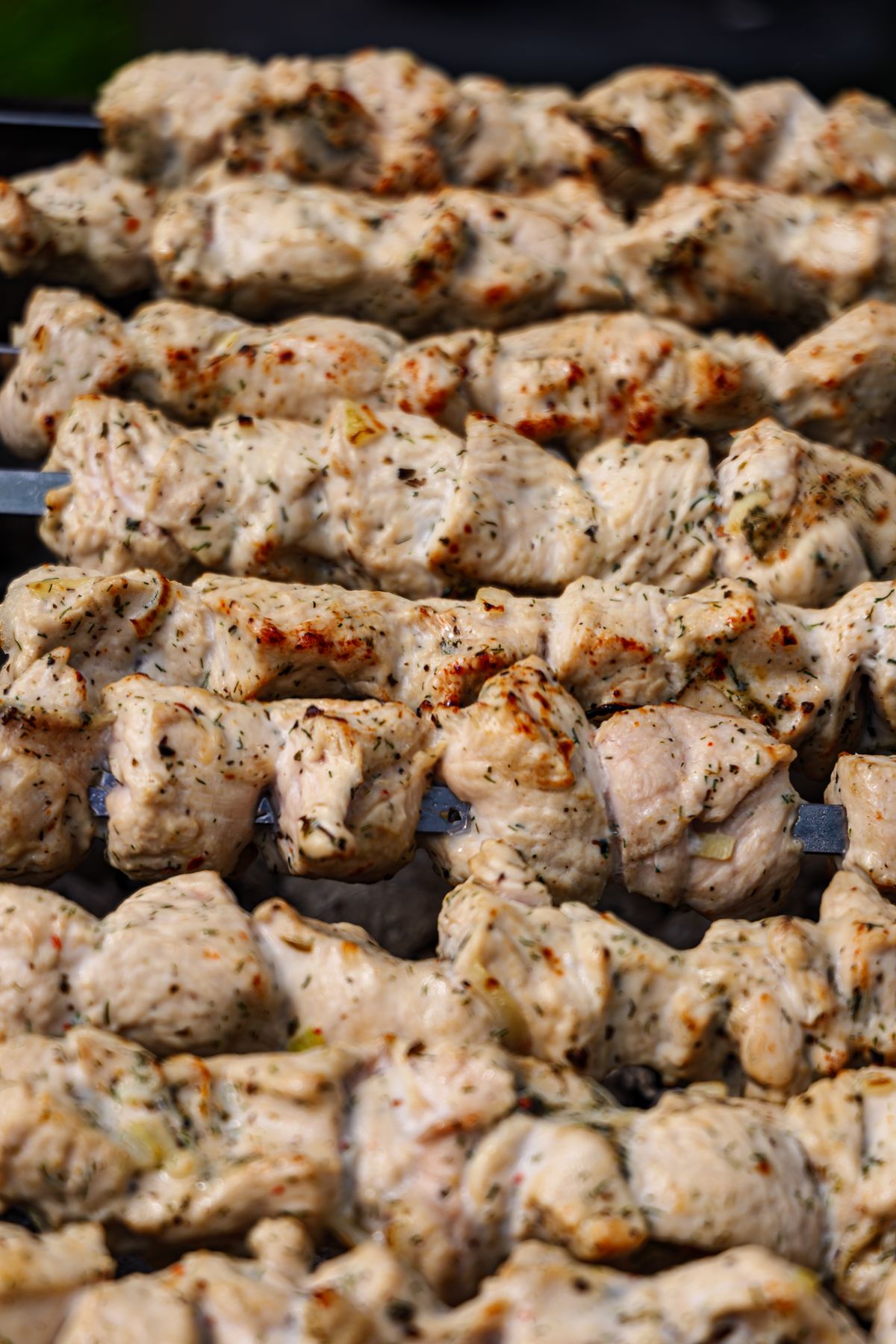 Brochettes apéro poulet mariné et comté