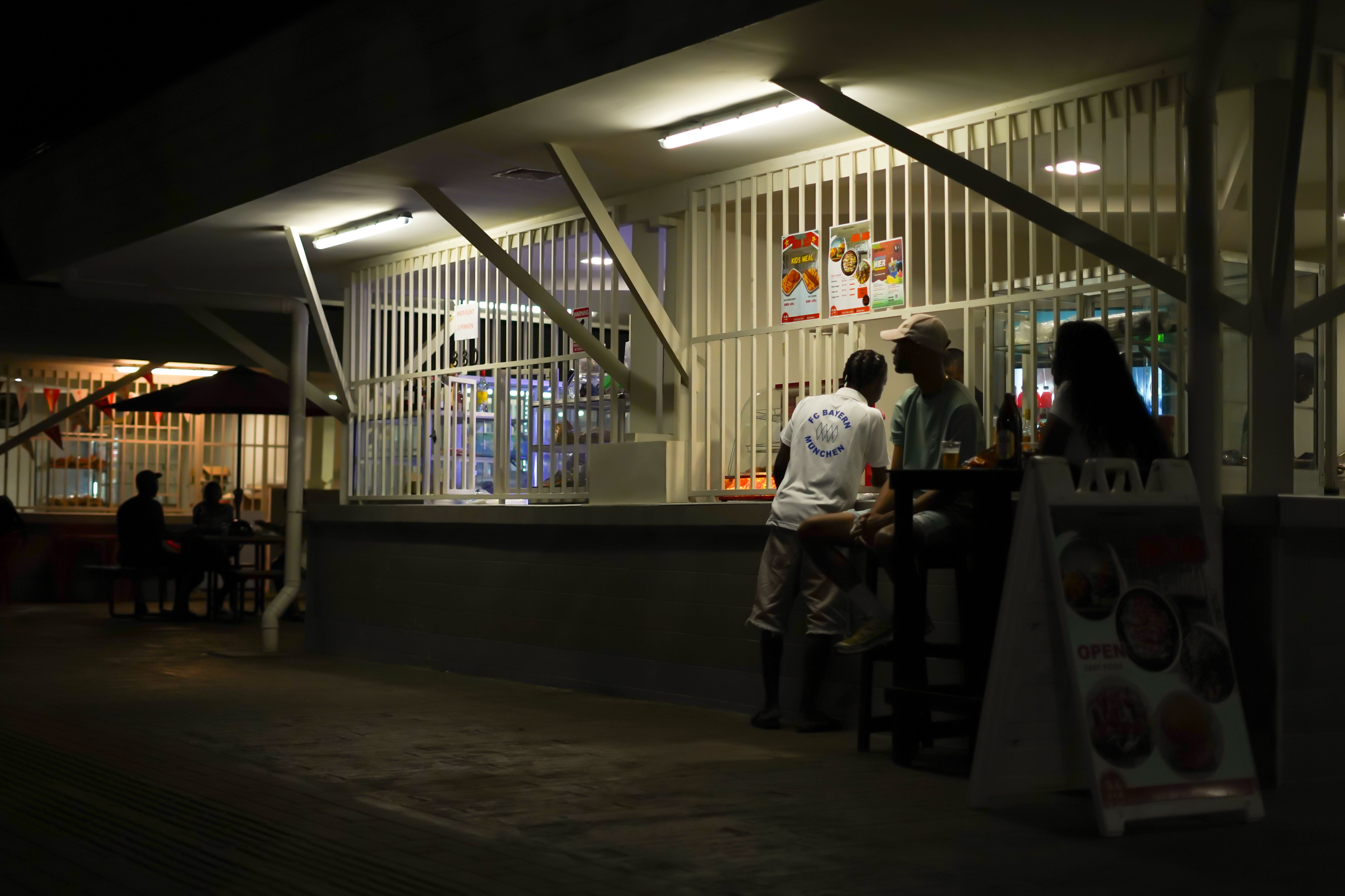 general sports bar — Photo by Lucas Da Costa on Pexels