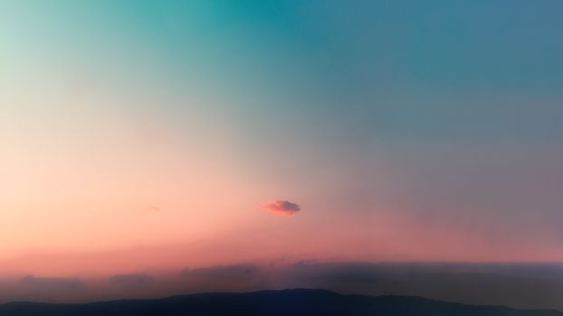 Klares Design mit Sonnenuntergang & Himmel – Minimalistisch