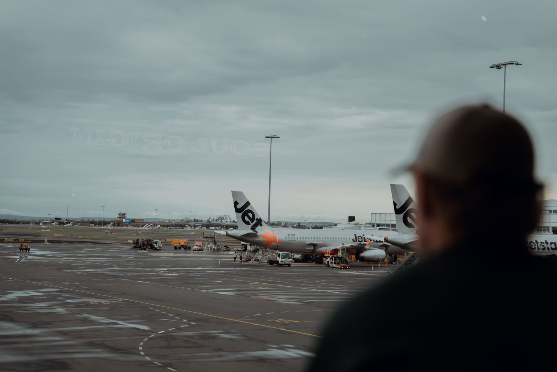 How to Stay Connected Abroad Without Paying Roaming Fees