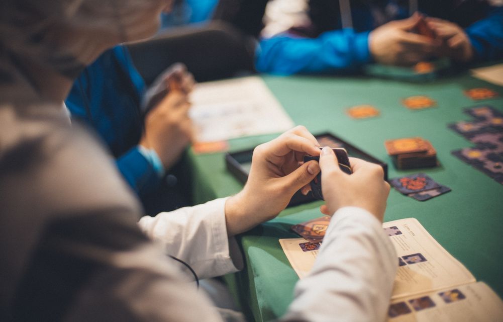 Online Casino: Spielautomaten und Live-Spiele im Überblick