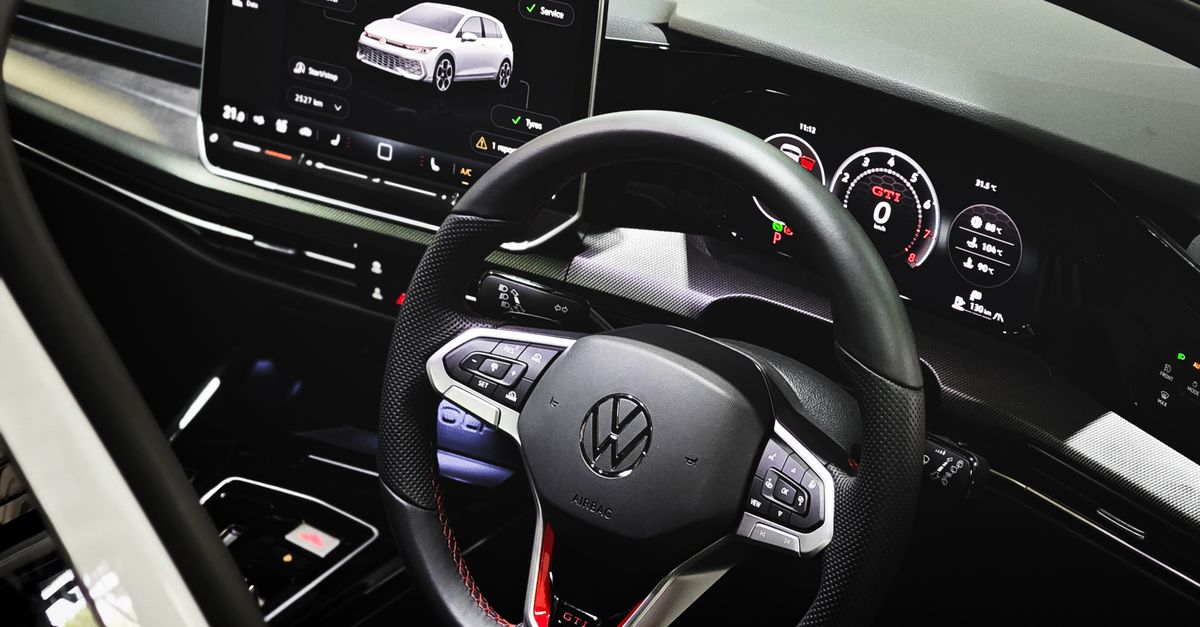 Volkswagen infotainment display AirConsole games Tetris