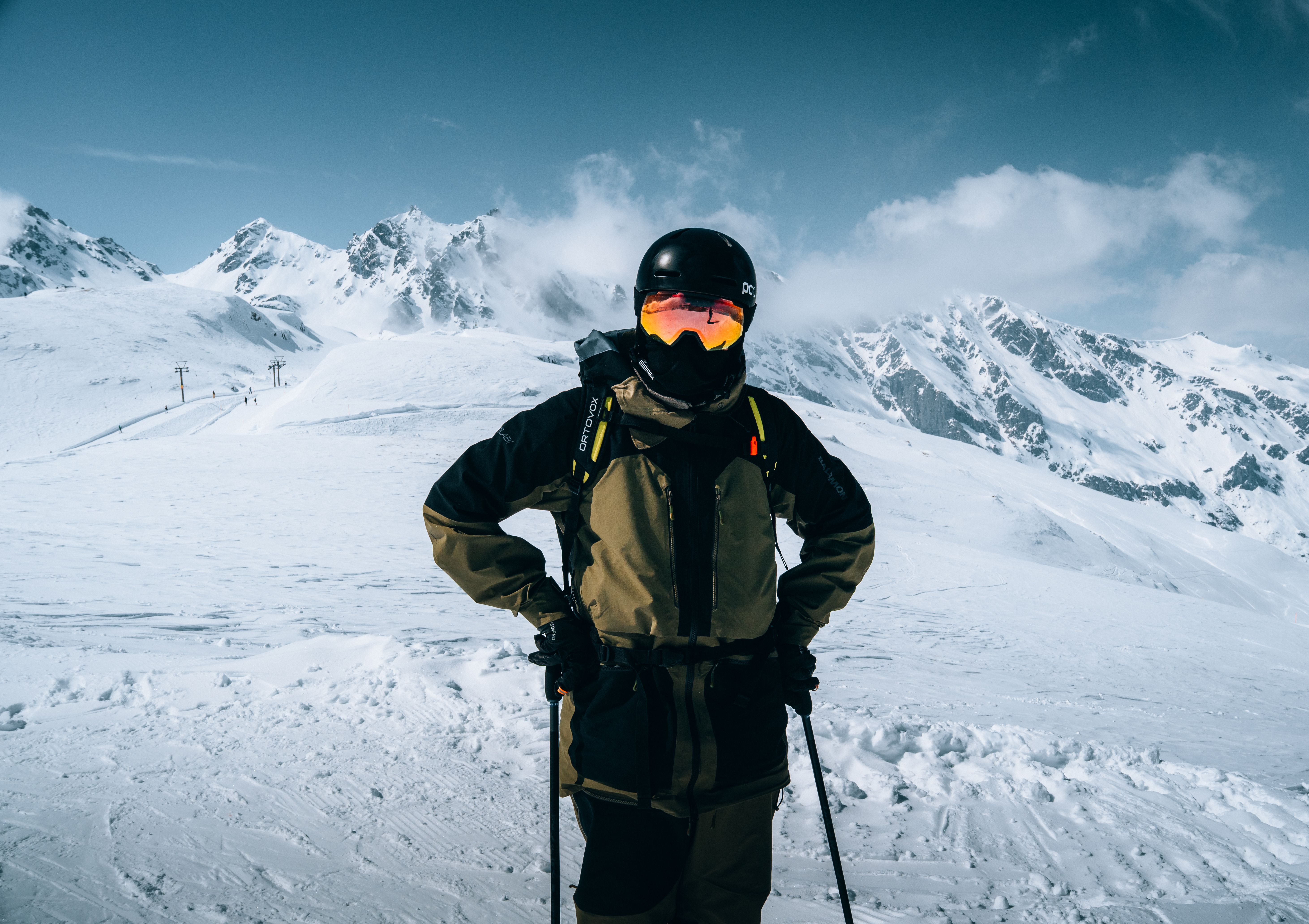 gear reviews reviews gear tech — Photo by Luca Photo on Pexels