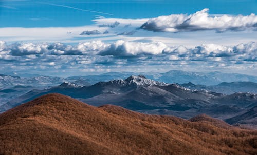 Fotobanka s bezplatnými fotkami na tému Chorvátsko, obloha pokrytá oblakmi, pohorie