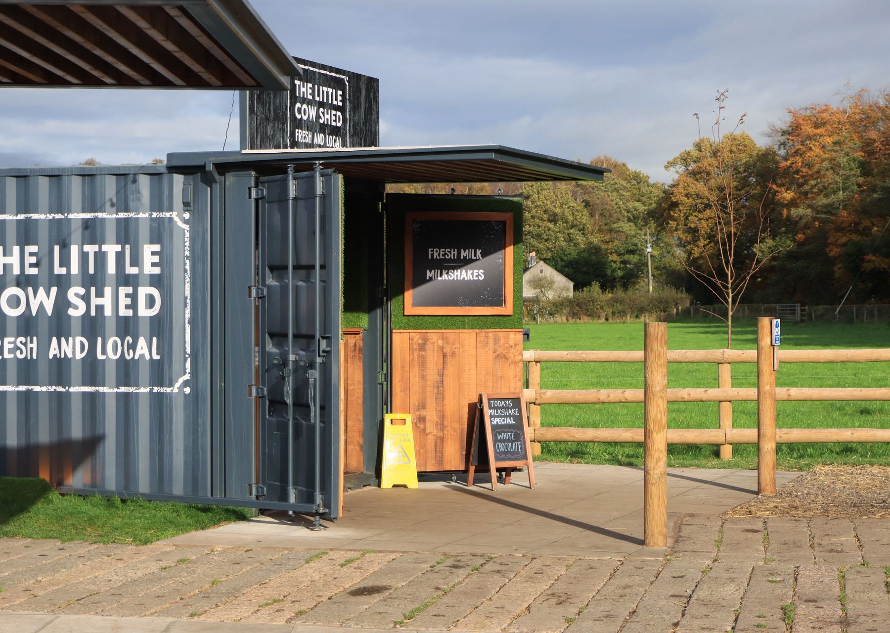 Removals and storage in Twickenham — crew wrapping and loading on moving day
