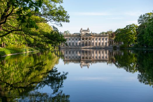 Lazienki Park royal palace — Warsaw