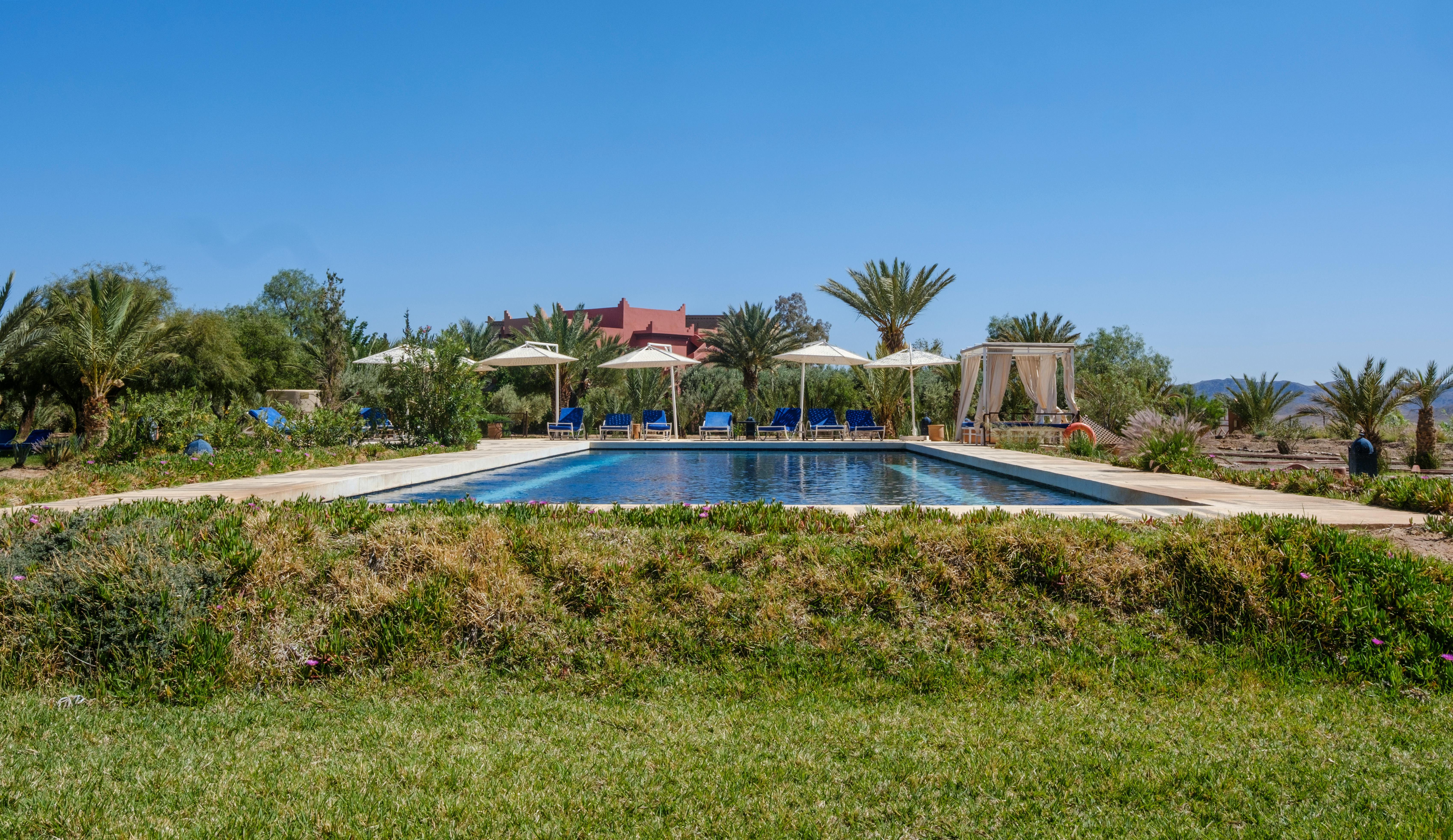 Lodges & Hotels