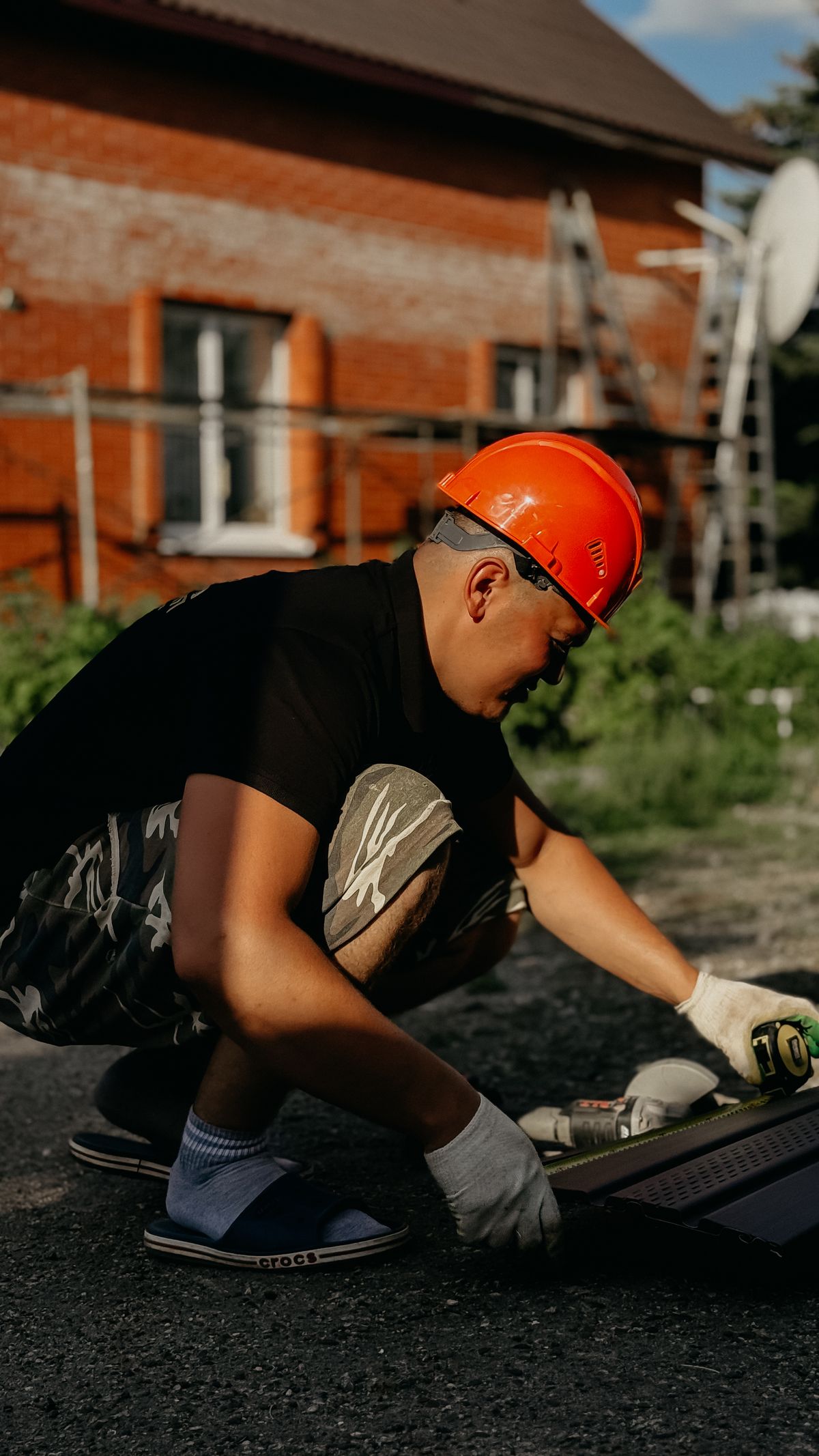 Builder on a residential site