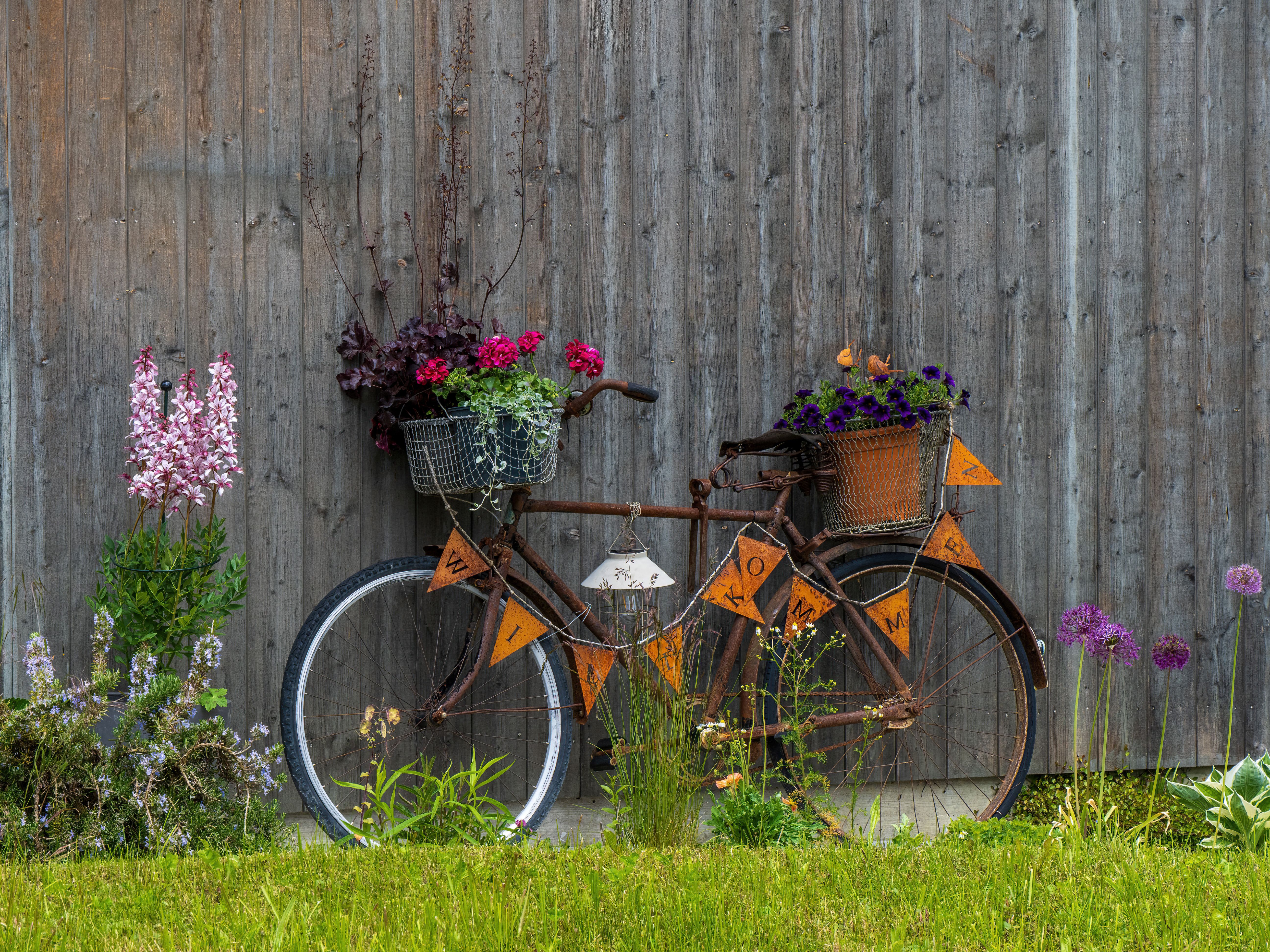4 Gartendeko-DIYs für Frühling + Sommer — Material-Übersicht