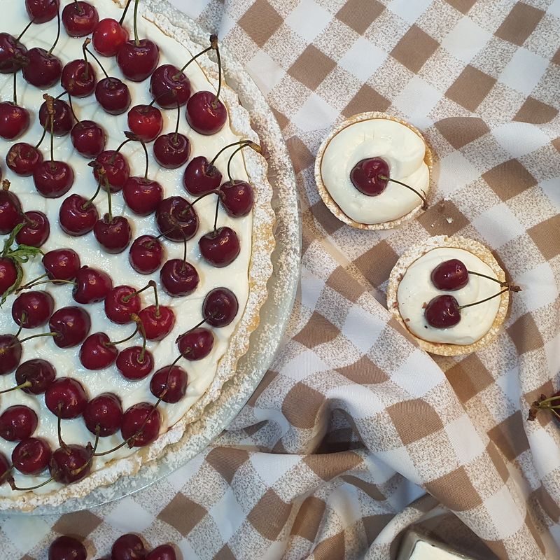 30-Minute Tart Cherry and Almond Shortbread Rounds