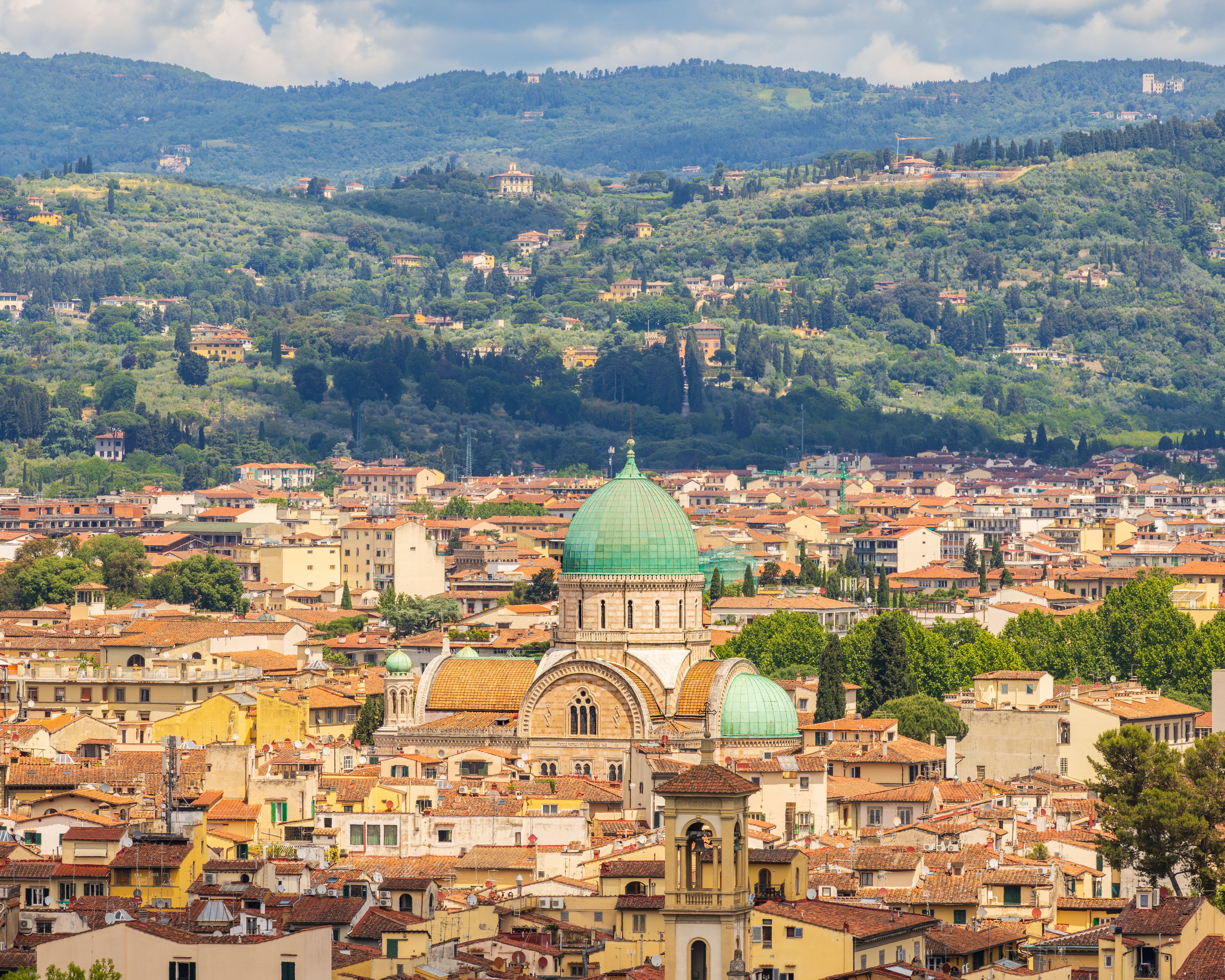 City Guide: Bologna, Italy According To Top Tour Guides — Photo by Phil Evenden on Pexels