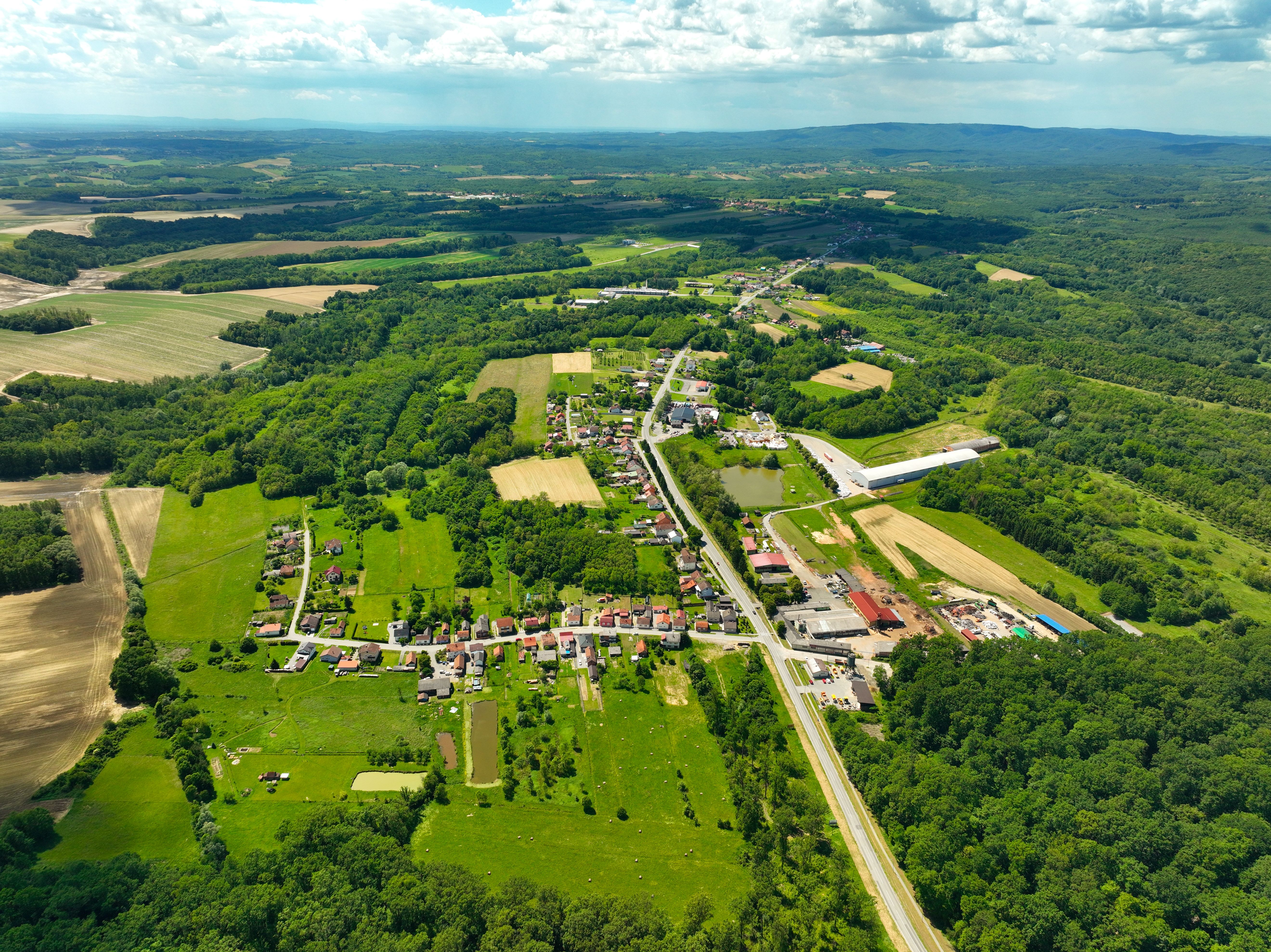 Stunning aerial view of Garešnica, Croatia showcasing countryside and lush greenery.