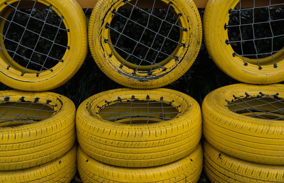 How to Transform Old Tires into Stylish Garden Seats