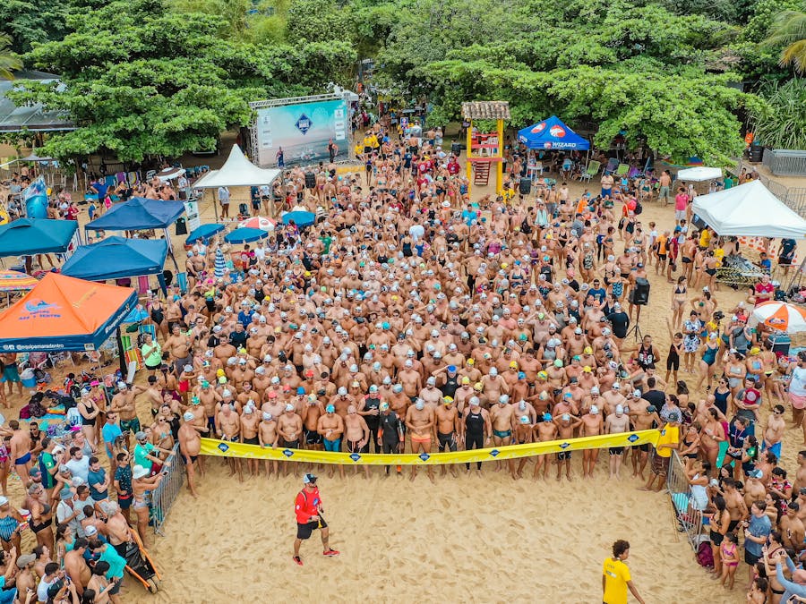 How do influencers start out?