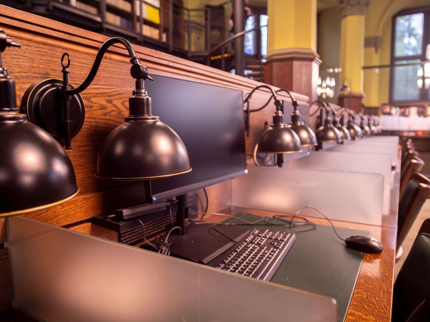 Innowacje technologiczne w grach hazardowych: jak sztuczna inteligencja zmienia branżę