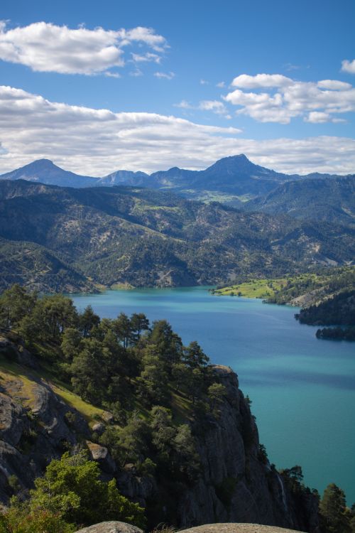 Free Breathtaking view of mountains and lake in Kahramanmaraş, Türkiye. Stock Photo