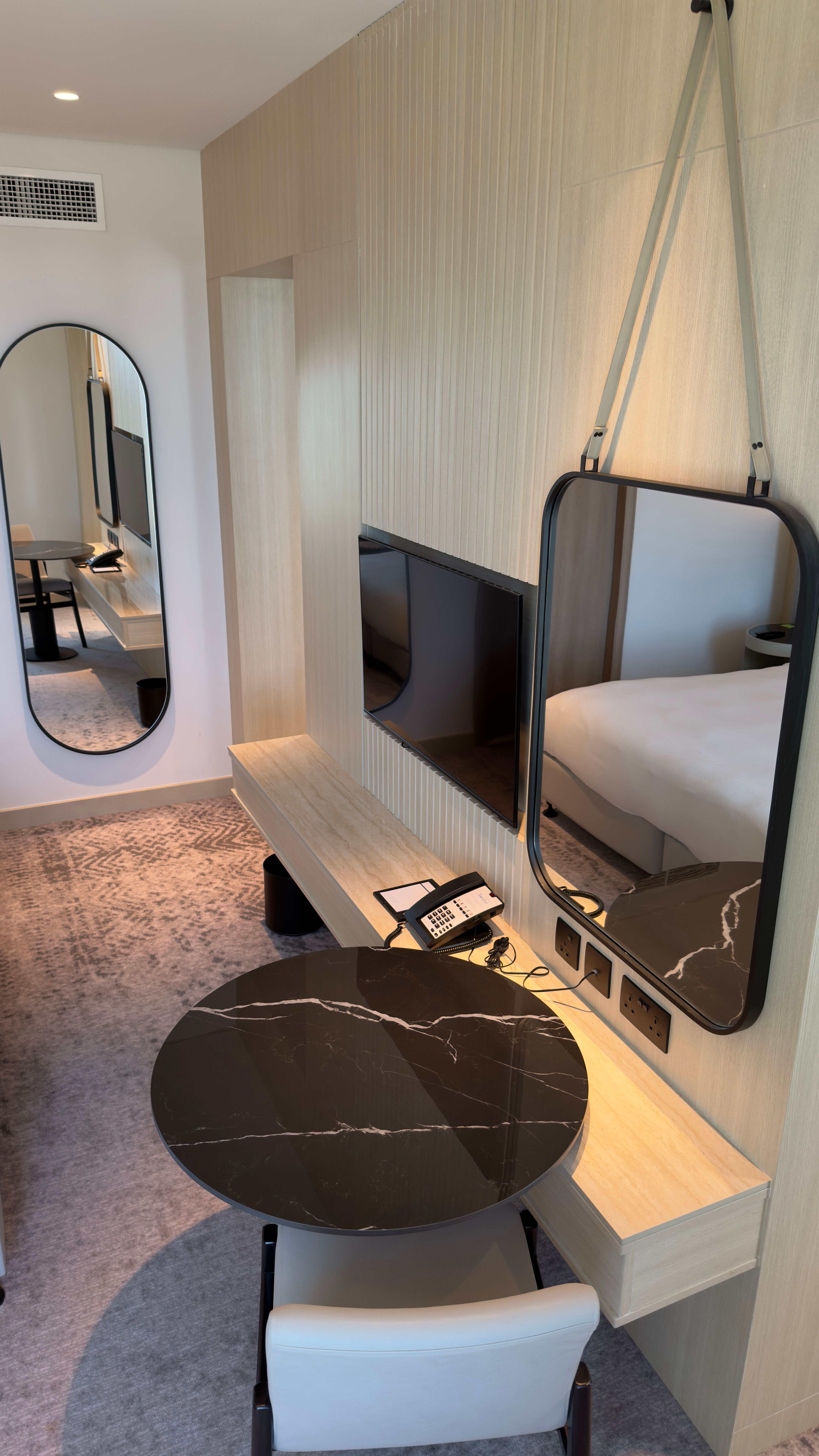 Luck Glass | Full-Length Mirror Manufacturer Luck Glass | Full-Length Mirror Manufacturer
