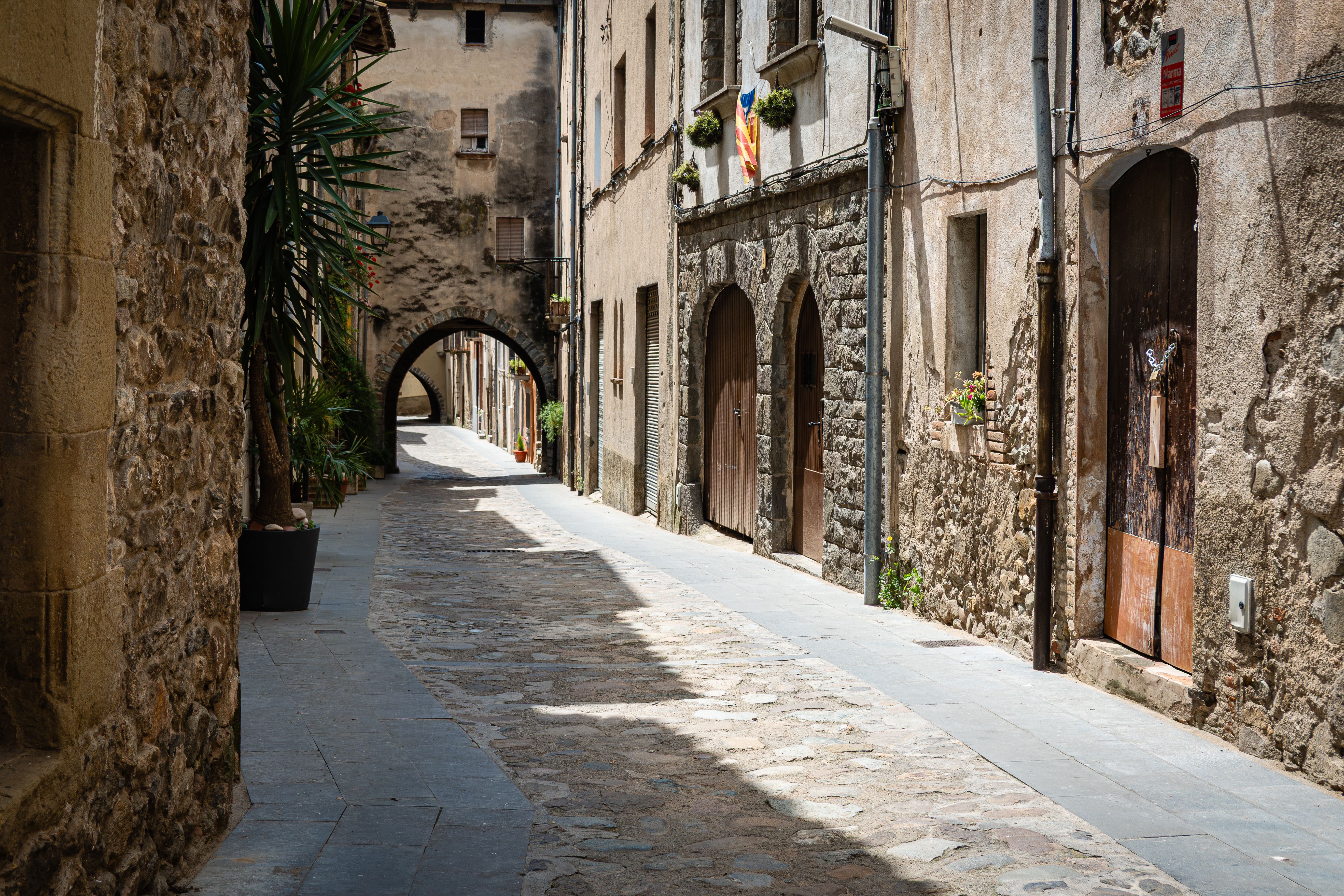 Ruelles pavées : l'Europe authentique et économique