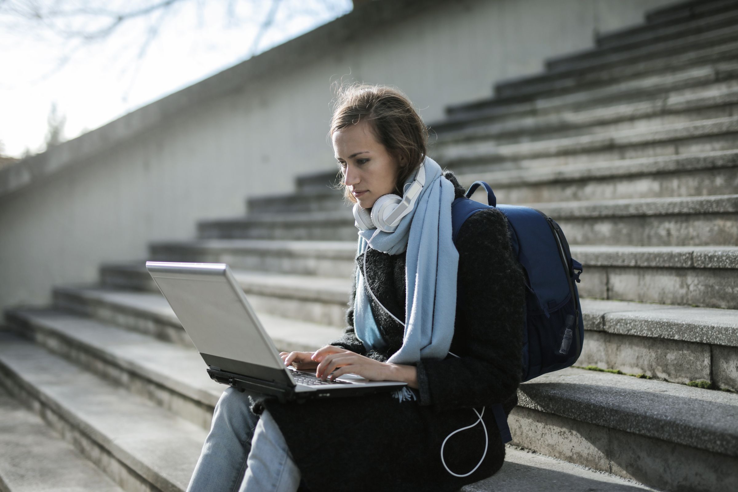 AI Tutor That Asks Questions Beats One That Answers