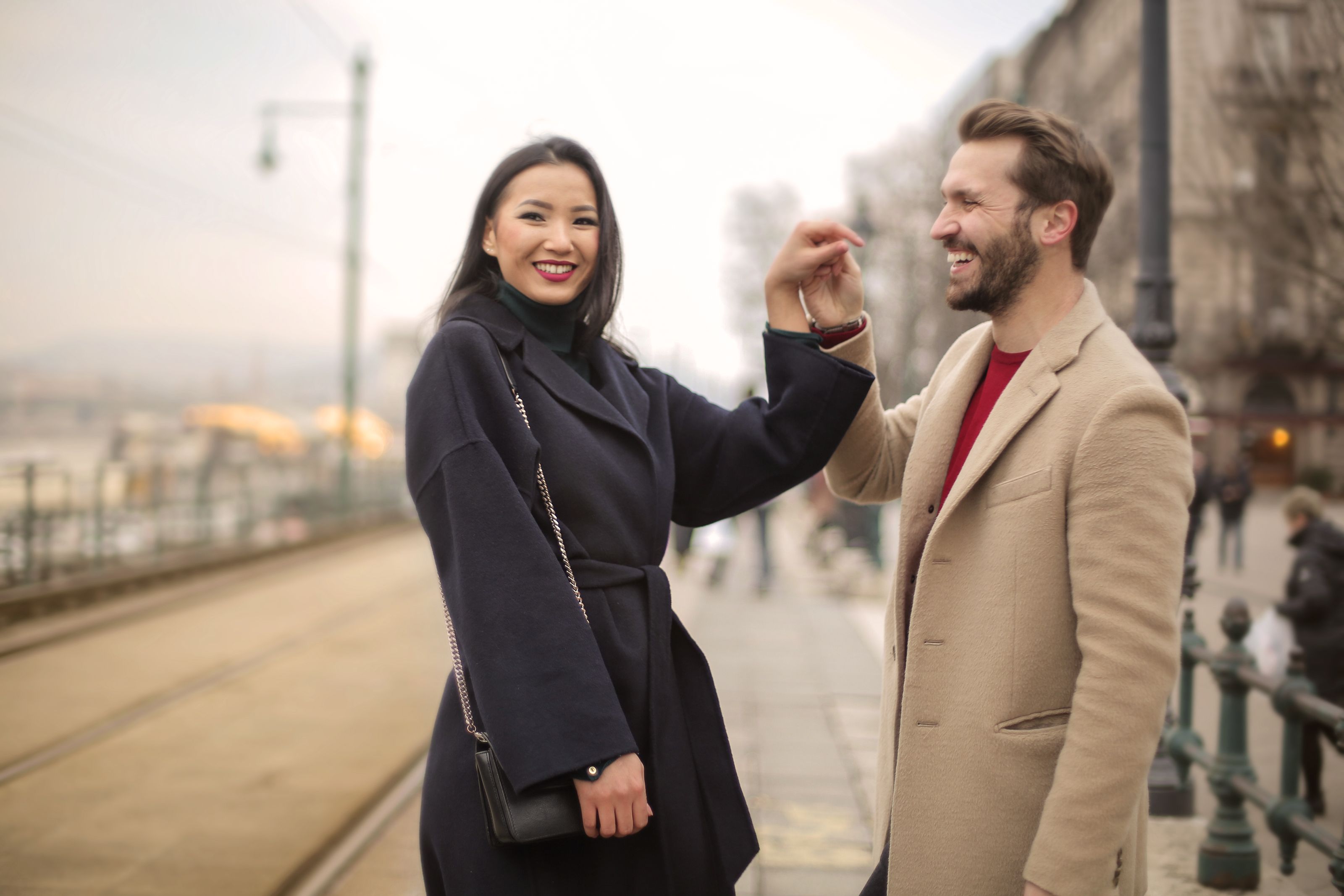 Miss Manners: Why must I go along with these farcical ‘wedding’ events when couple is already married? — Photo by Andrea Piac
