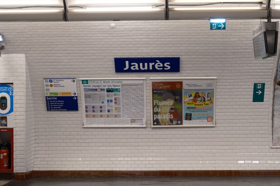 Entrance to Disneyland Paris, accessible via RER A from the city.