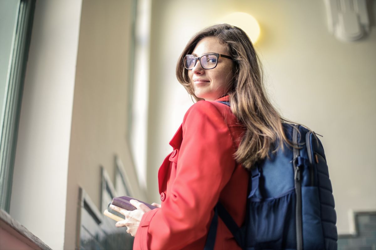 student moves in Parson Drove — Loaded properly: blankets, straps and a plan in Parson Drove