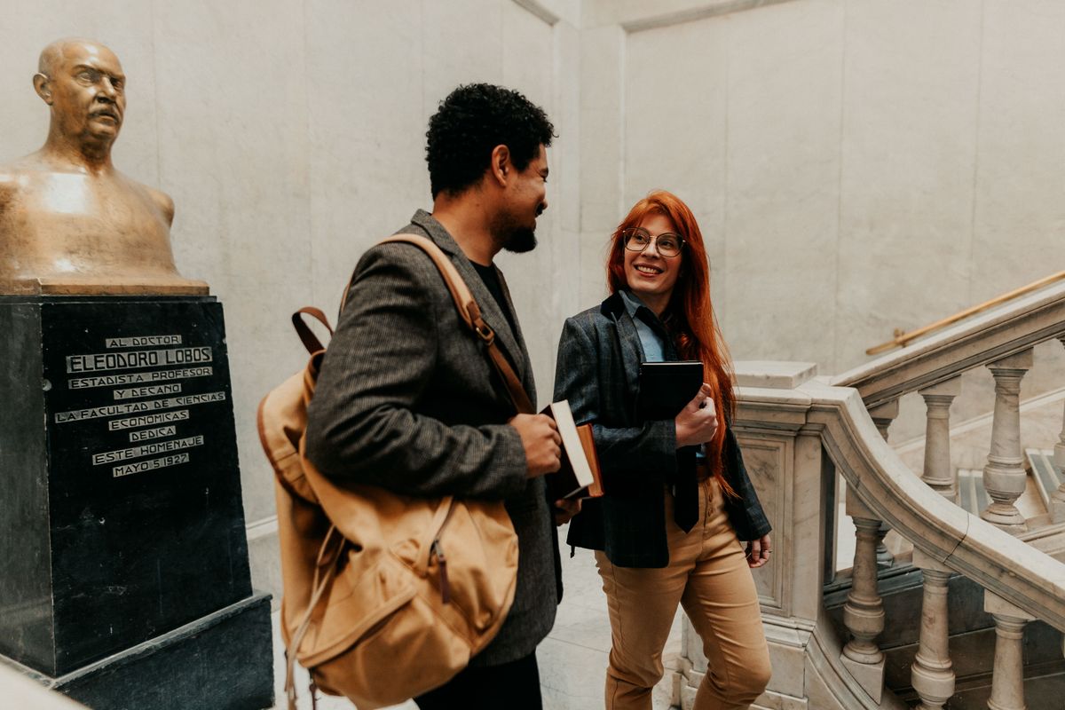 student moves in Alveley — Student Moves in Alveley — the working end of the job